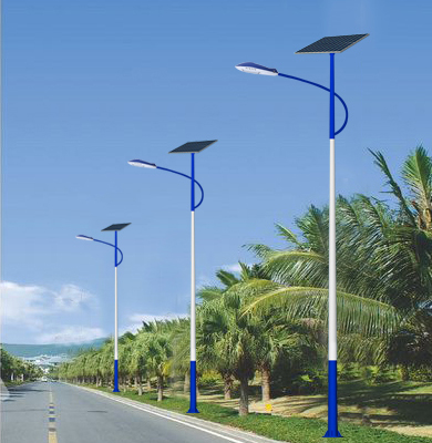 1742828246142723.jpg 乌兰太阳能路灯.jpg