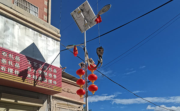 乌兰智慧路灯在城市物联网系统中的集成与运维